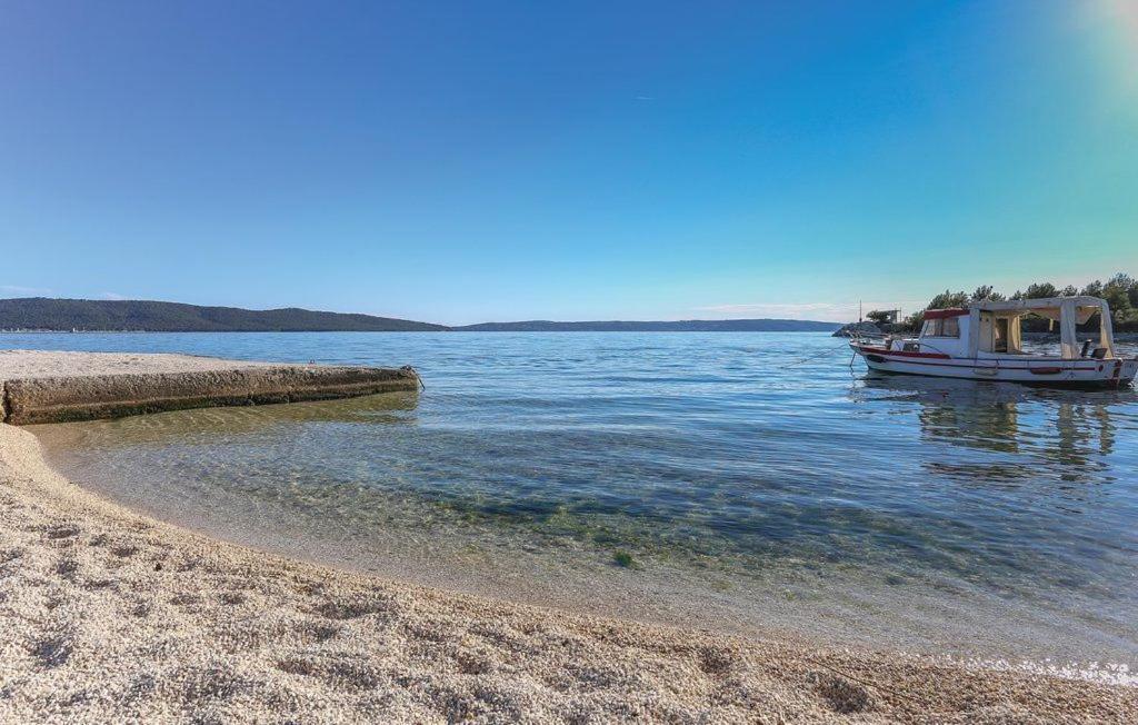 House Gulliver Villa Kastela Exterior photo